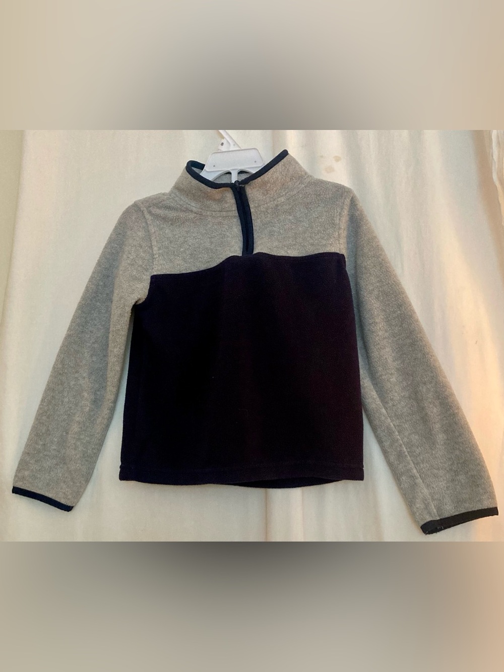 OshKosh B'gosh Two-Tone Navy and Gray Quarter-Zip Fleece Size 6